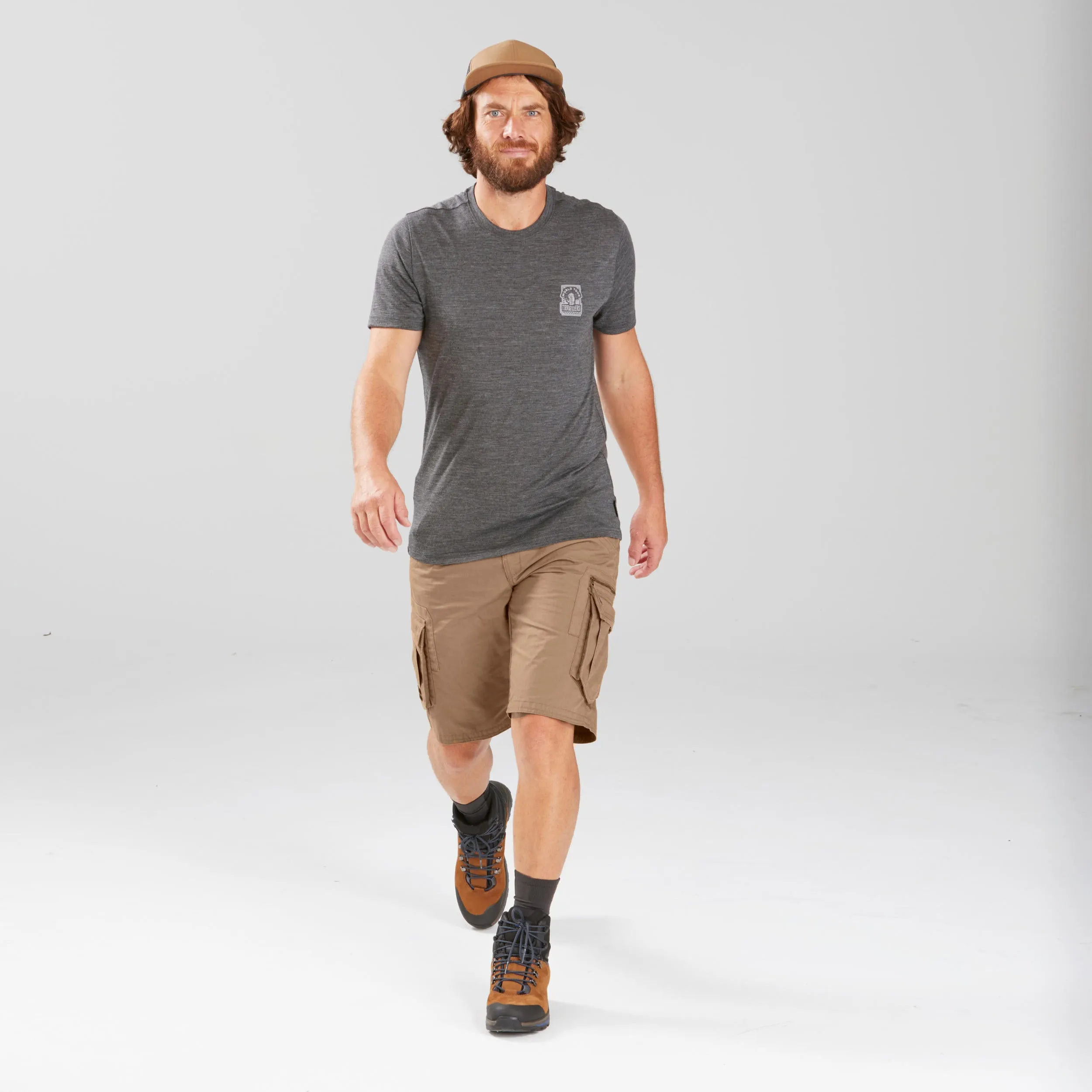 Men's hiking shorts Forclaz Travel 100, brown