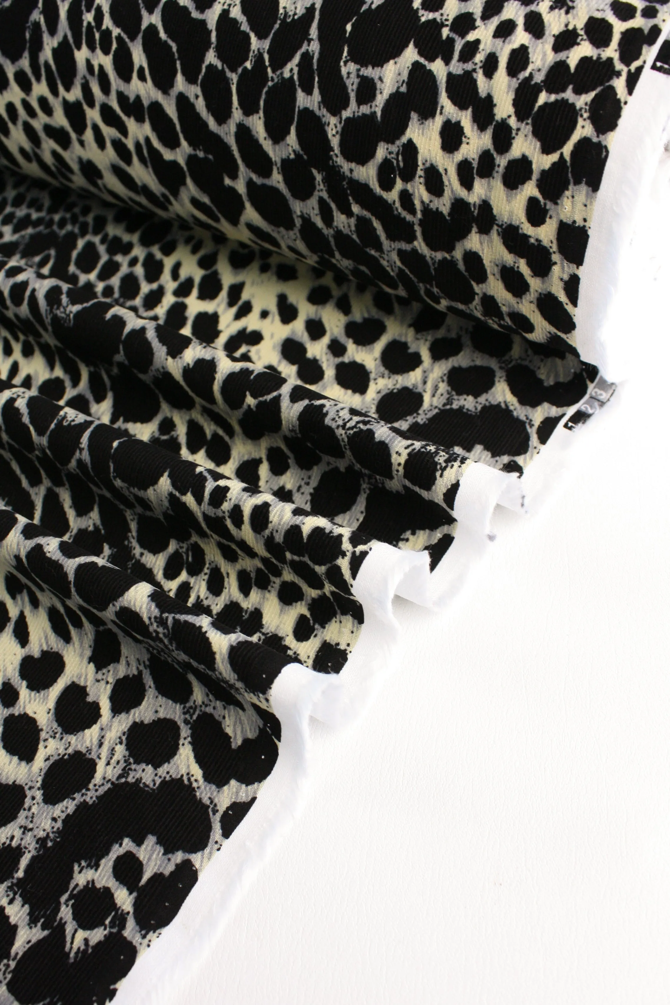 Peggy - Needle Corduroy | Cheetah