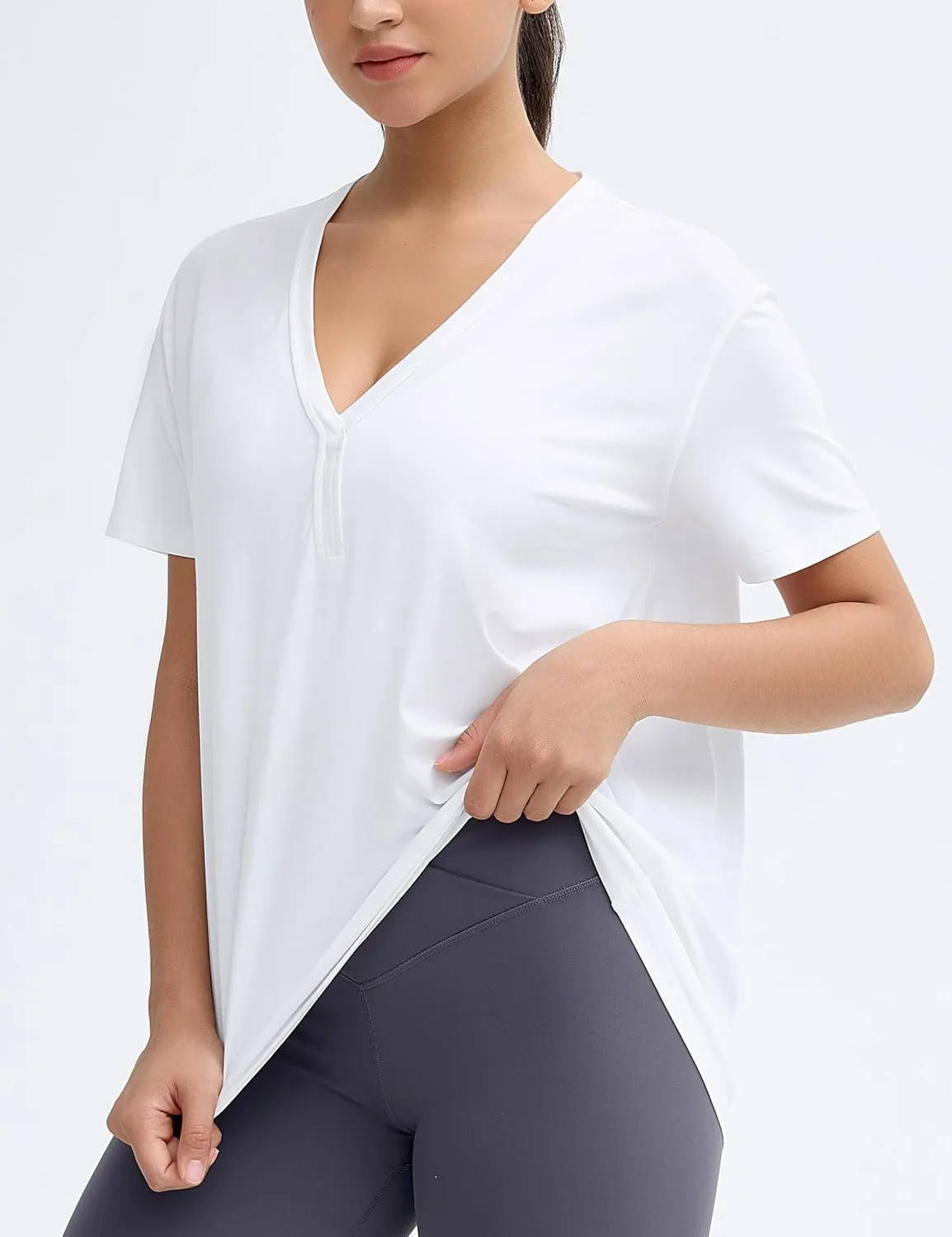 THE GYM PEOPLE Women's Loose Fit Workout T-Shirts V Neck Short Sleeve Running Yoga Lounge Tee Tops